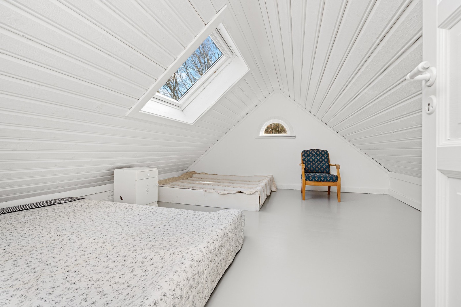 Innredet loftsrom Galleribilde