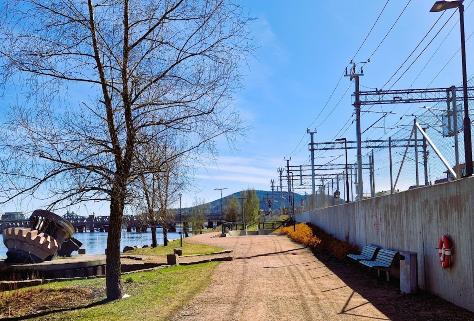 150 meter fra leiligheten ligger drammenselva. Galleribilde