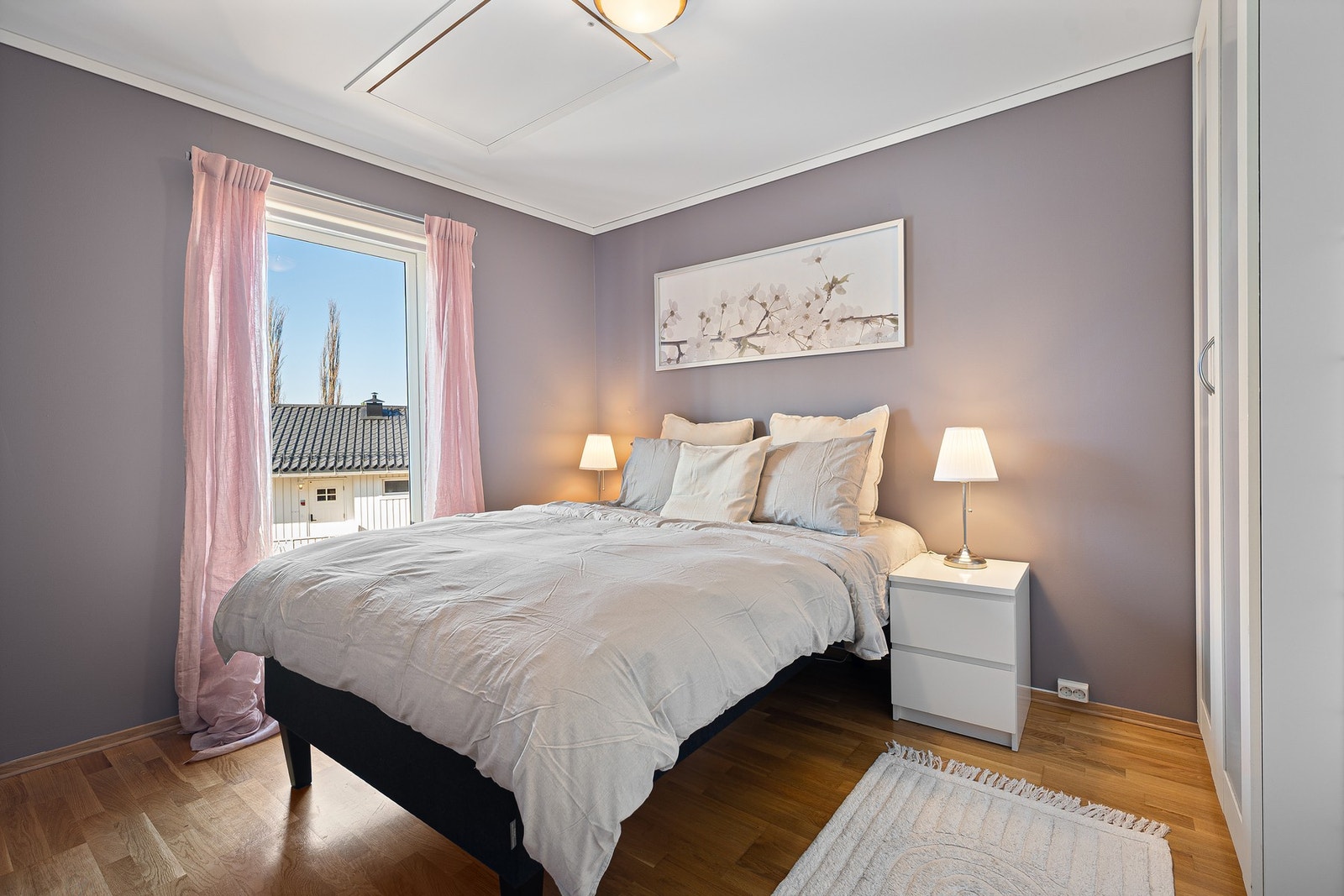 Soverom 2 er på 9,7m². Galleribilde