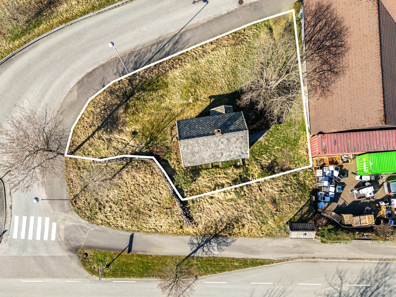 Dette er et barnevennlig område med kort vei til idrettsanlegg, turområder og handelssentrum. Galleribilde