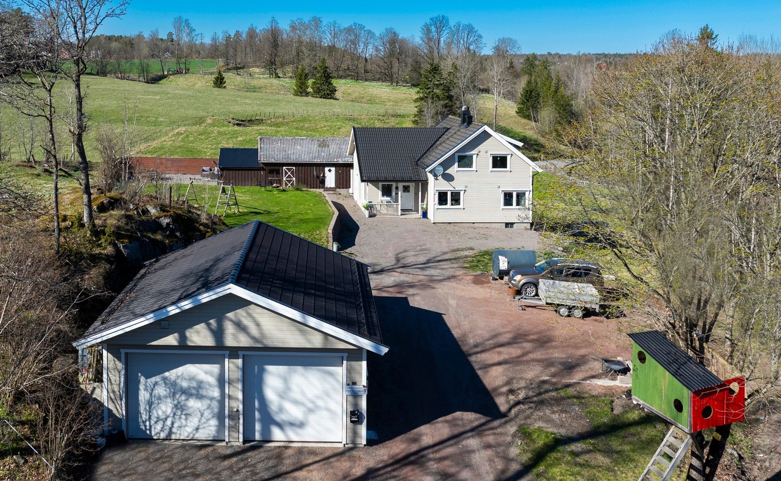 Velkommen til Hengsrudveien 374 v/Erlend Løvold. Foto: Sindre Lundvold. Galleribilde