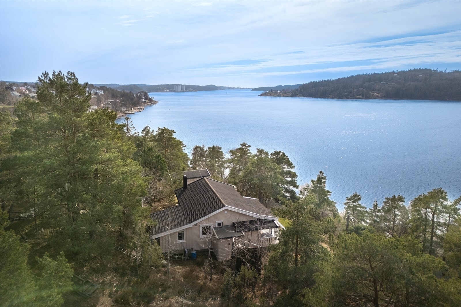 Friluftsområder ligger rett utenfor døren, med kort vei til vakre naturreservater, populære kyststier og flere fine badeplasser. Galleribilde