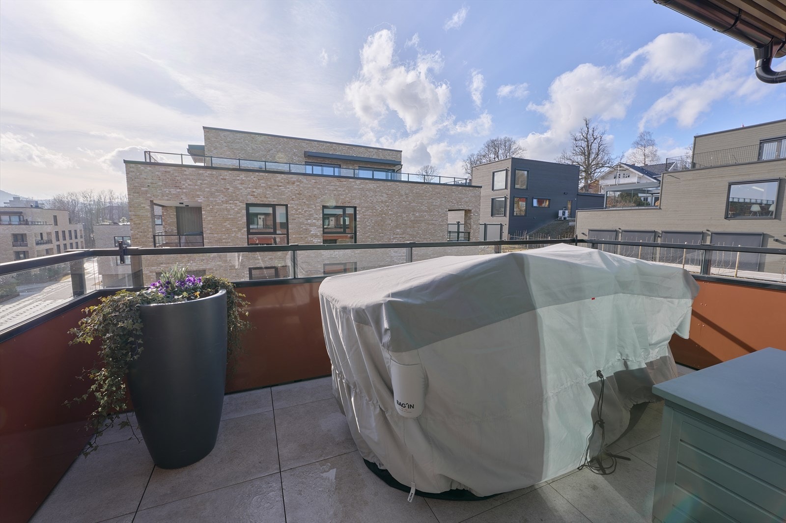10 kvm balkong med adkomst fra stuen. Galleribilde