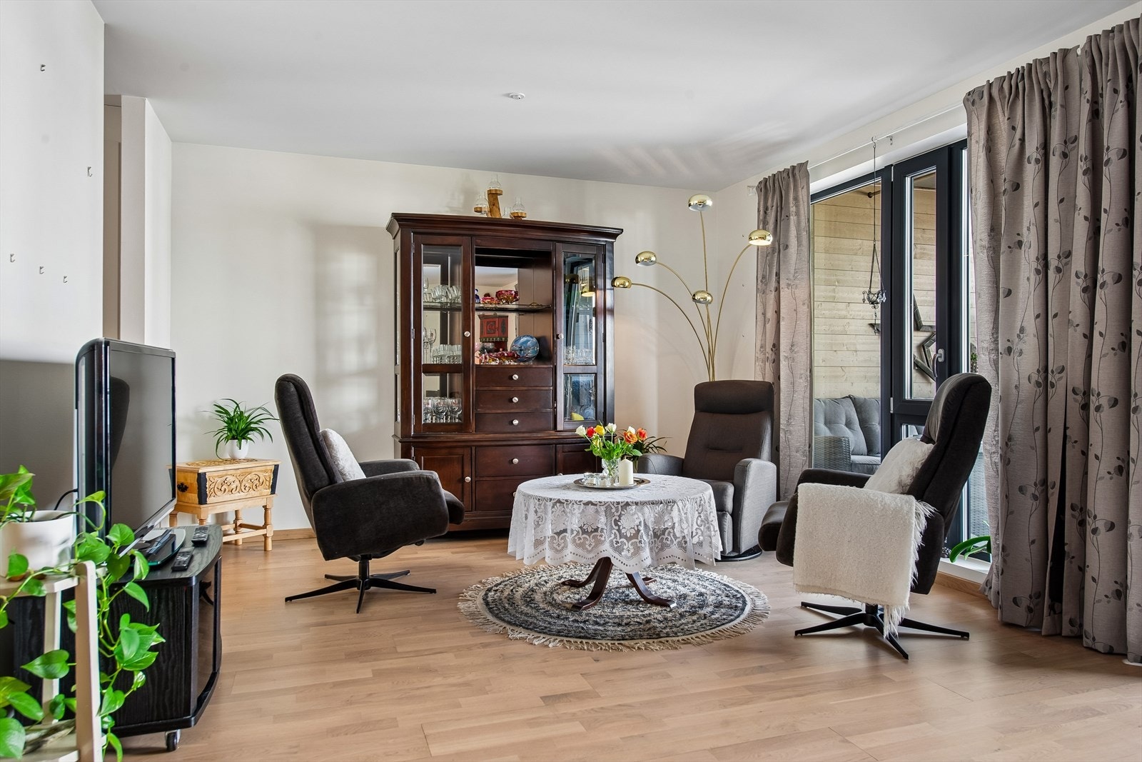 Den gode plassen gir fleksibilitet til å innrede med flere sittegrupper. Galleribilde