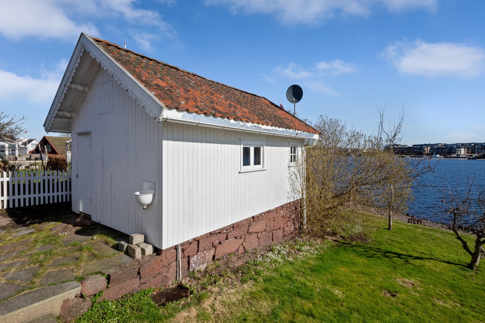 Uthus på 18 kvm. Galleribilde
