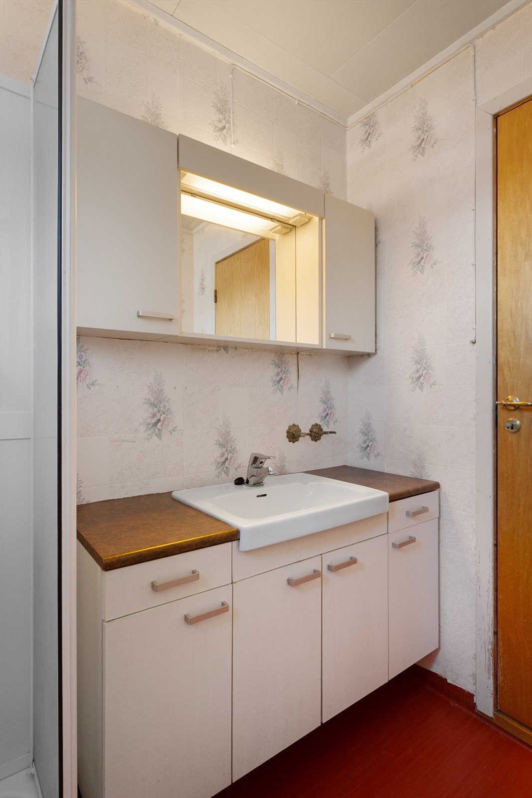Badet har enkel standard. Oppgradering må påregnes. Galleribilde