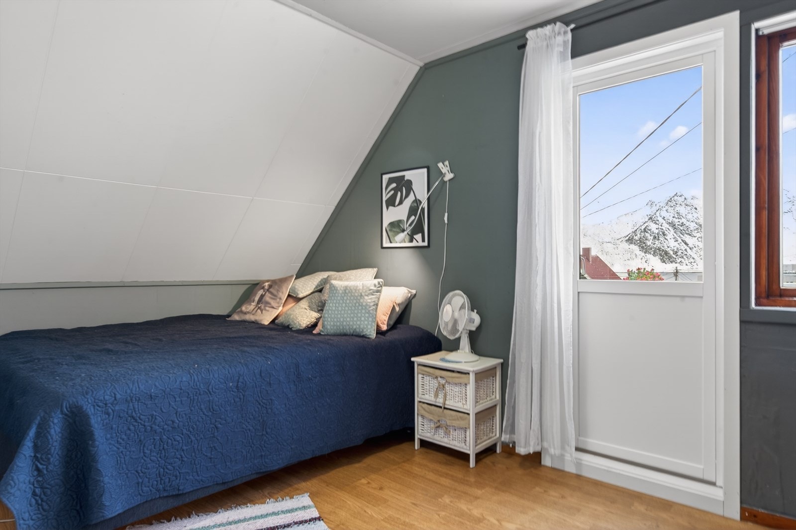 Soverom i 3. etasje, med utgang til takterrasse Galleribilde