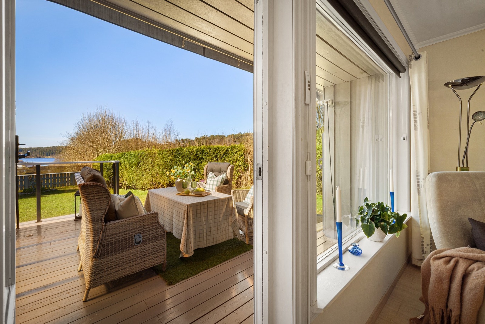 Herlig terrasse med flott utsikt. Galleribilde