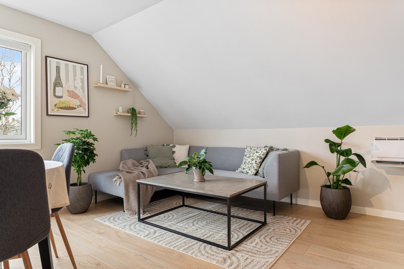 Leiligheten fremstår som lekker og i bra stand. Galleribilde