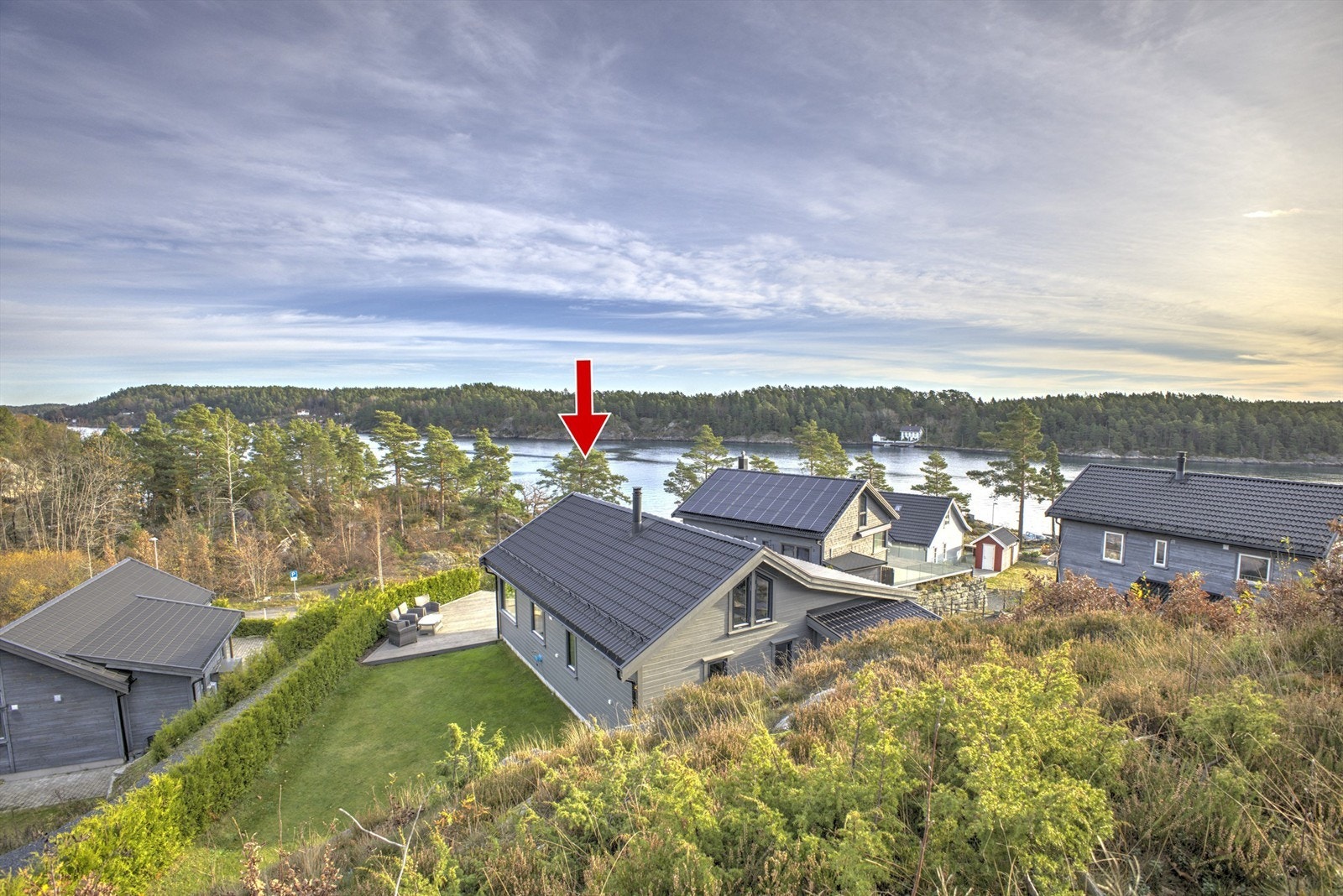 Fantastisk utsikt mot fjorden - Endetomt Galleribilde