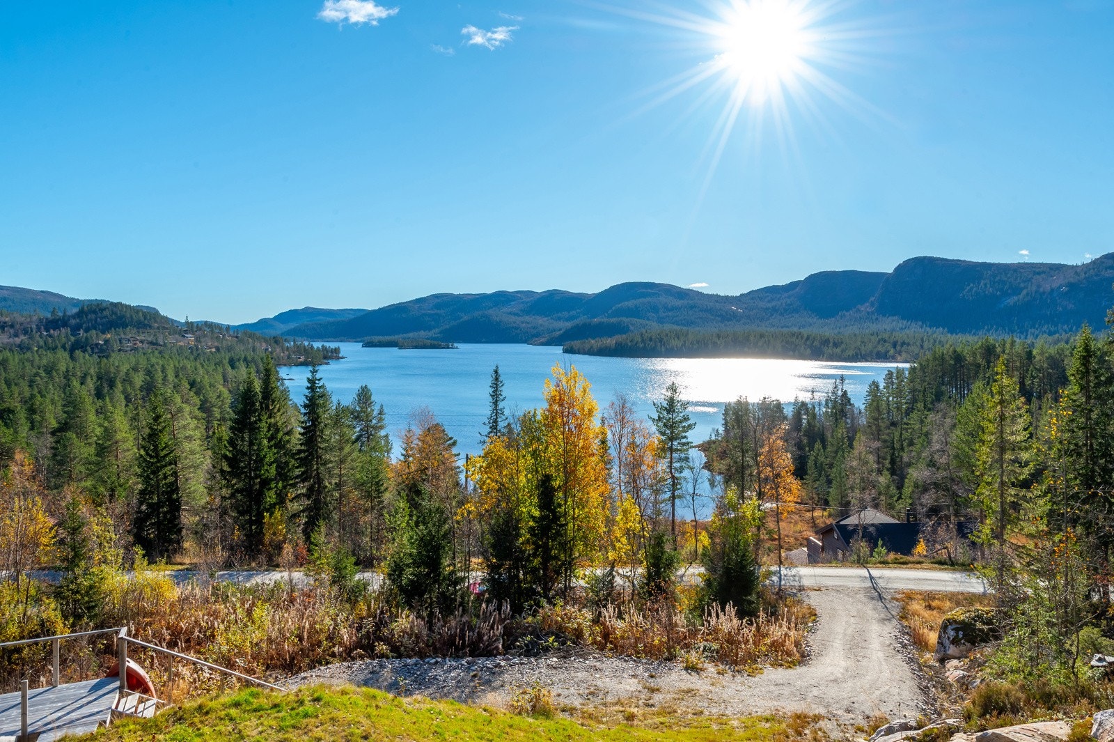 Dette kan ikke beskrives - det må oppleves! -Men bare prøv å tenk deg til tanken å kunne stå opp og legge deg til dette synet! Galleribilde