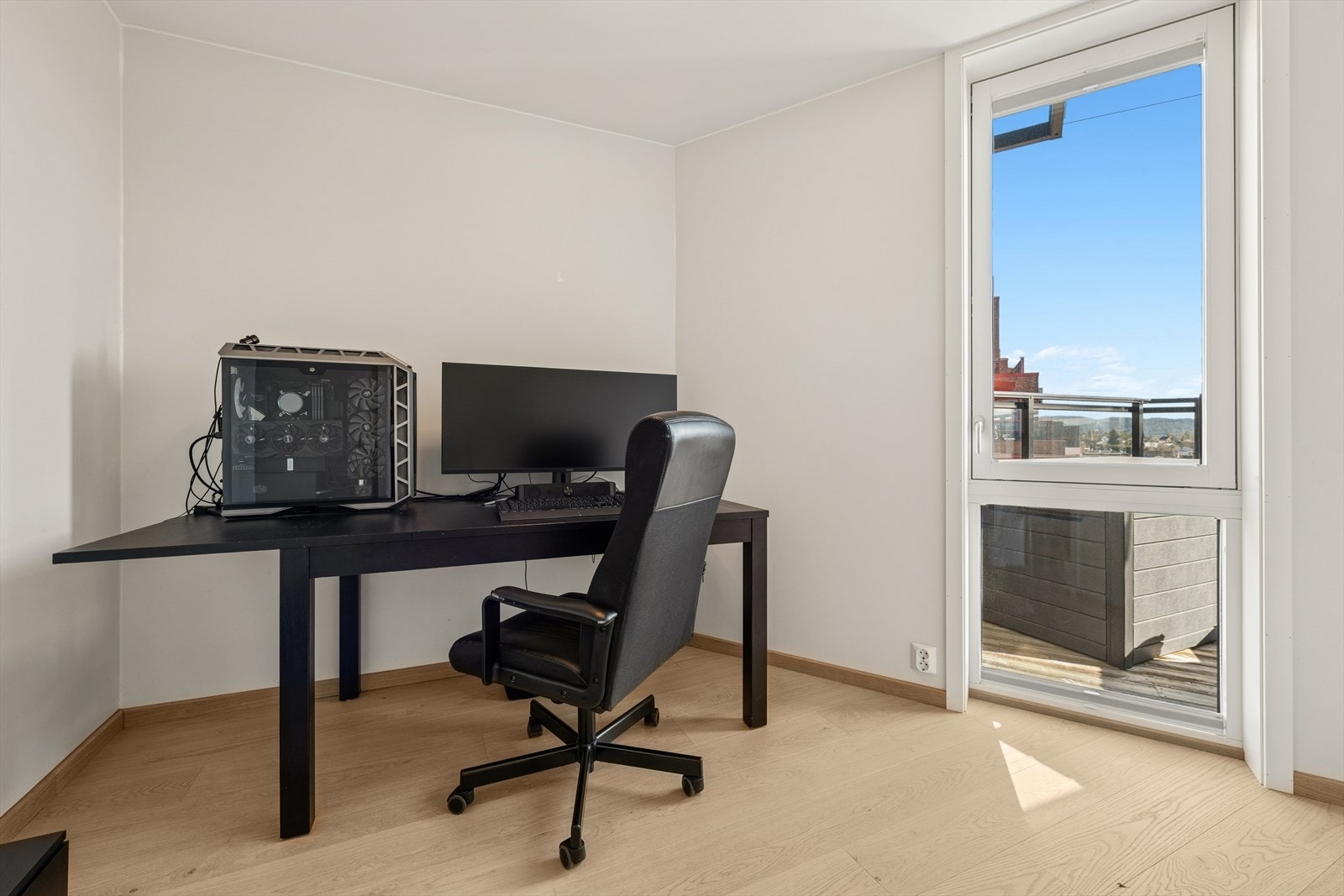 Det tredje soverommet egner seg utmerket som kontor, gjesterom eller barnerom. Galleribilde