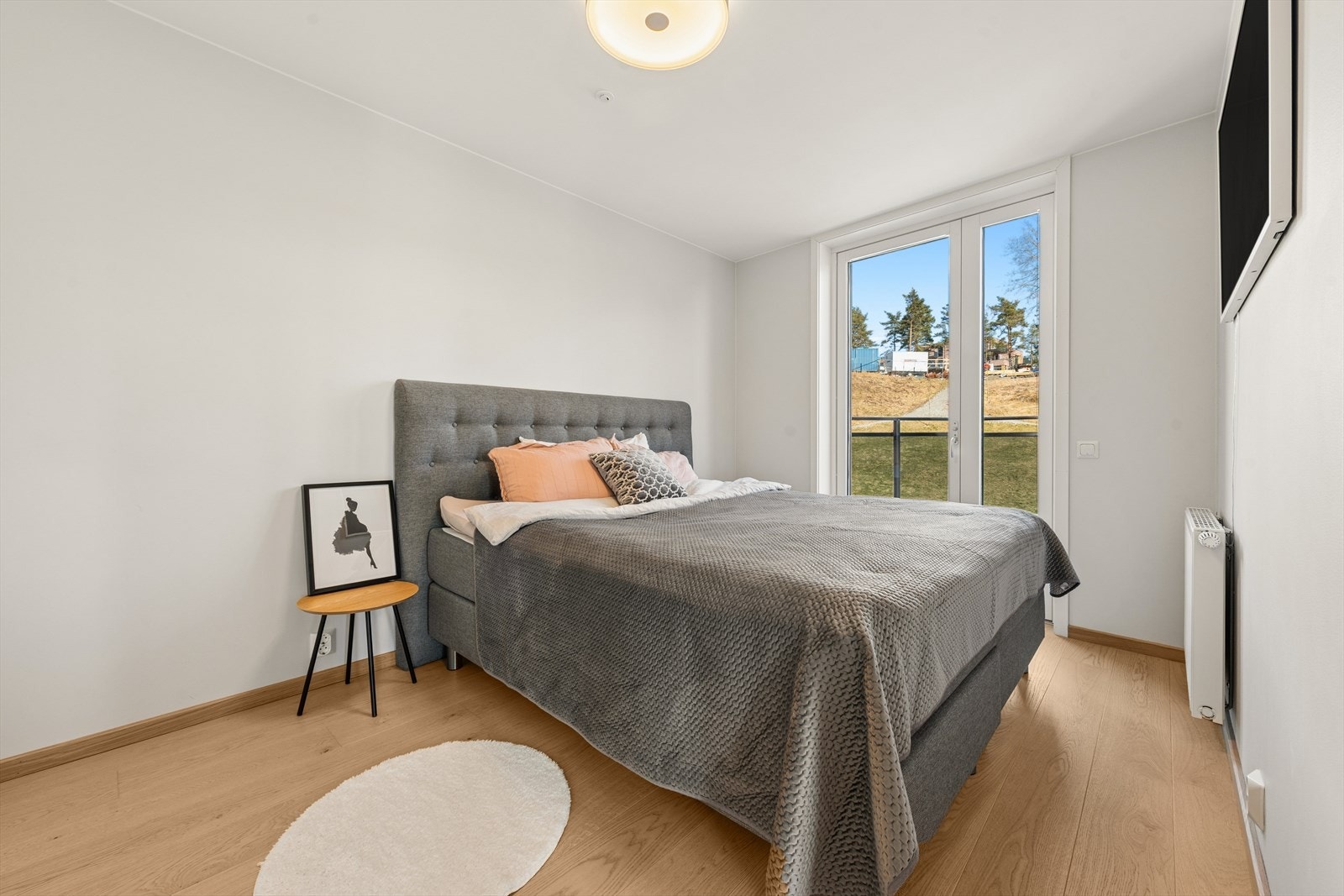 Hovedsoverommet har utgang til en egen balkong på ca. 7 m². Galleribilde