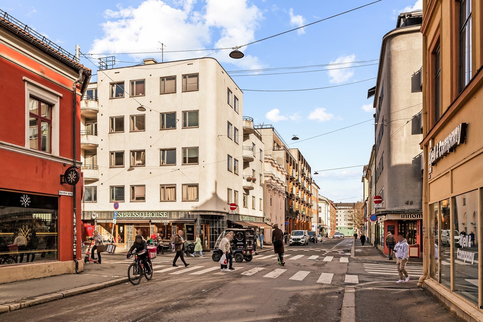 Beliggenheten er sentral og attraktiv, midt i hjertet av Grünerløkka. Galleribilde
