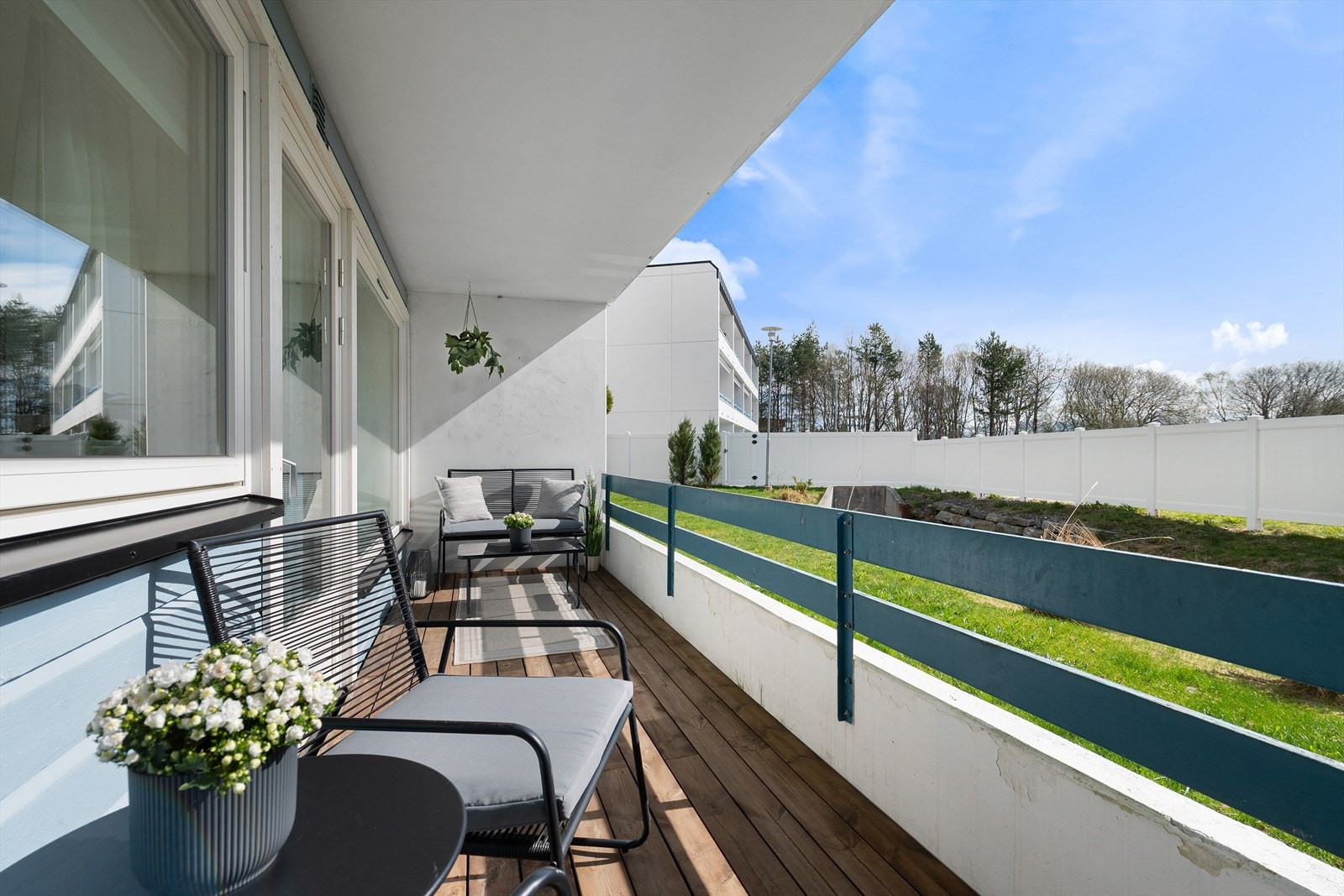 Veranda. Galleribilde