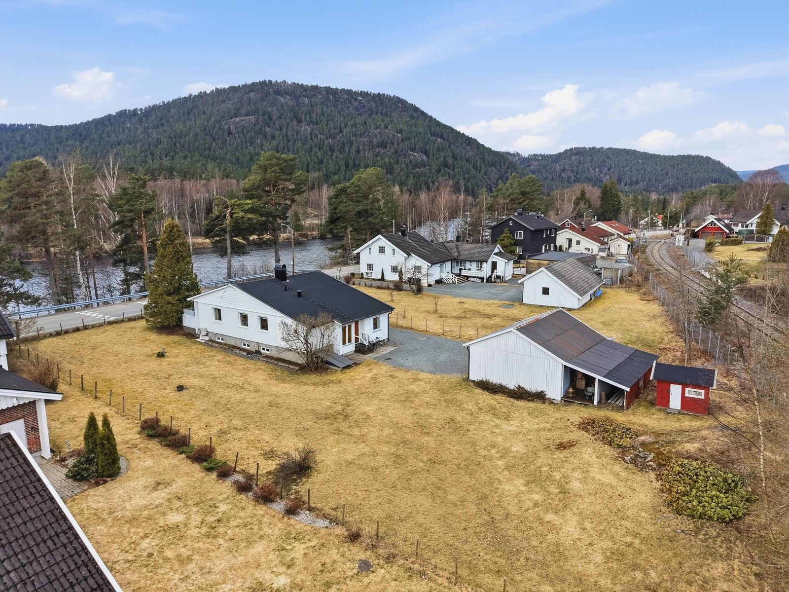 Velkommen til Bvergrendveien 56 - Foto: Arild Brun Kjeldaas Galleribilde