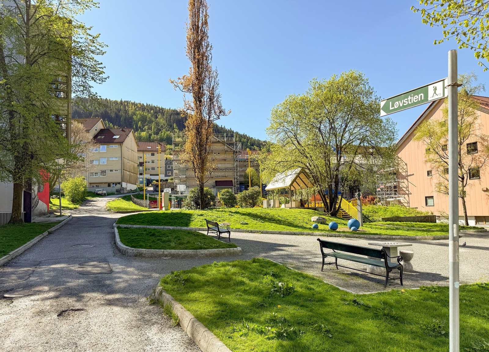 Kort vei til korte eller lengre turer i vakker natur Galleribilde