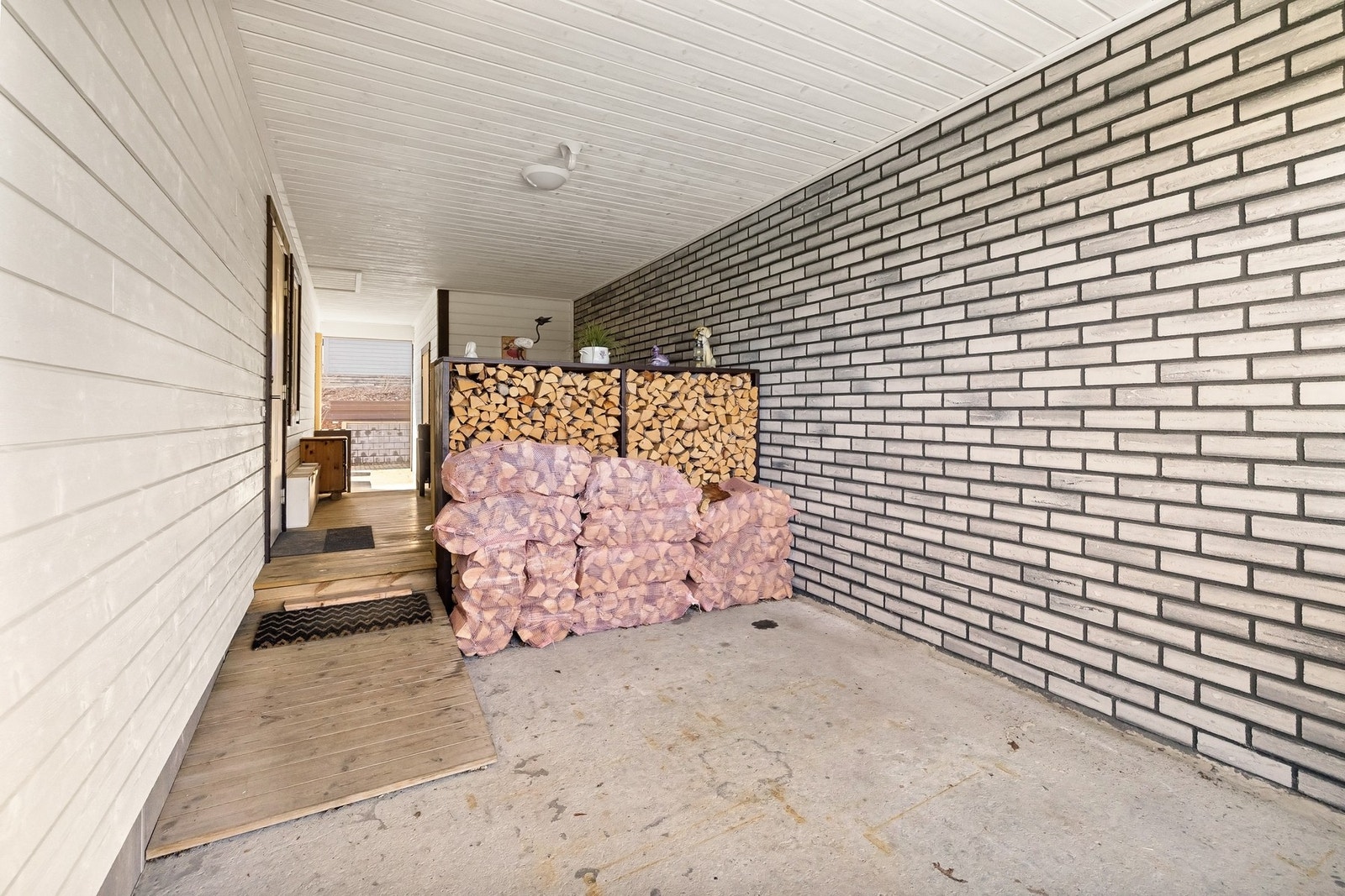 Overbygget inngang. Galleribilde