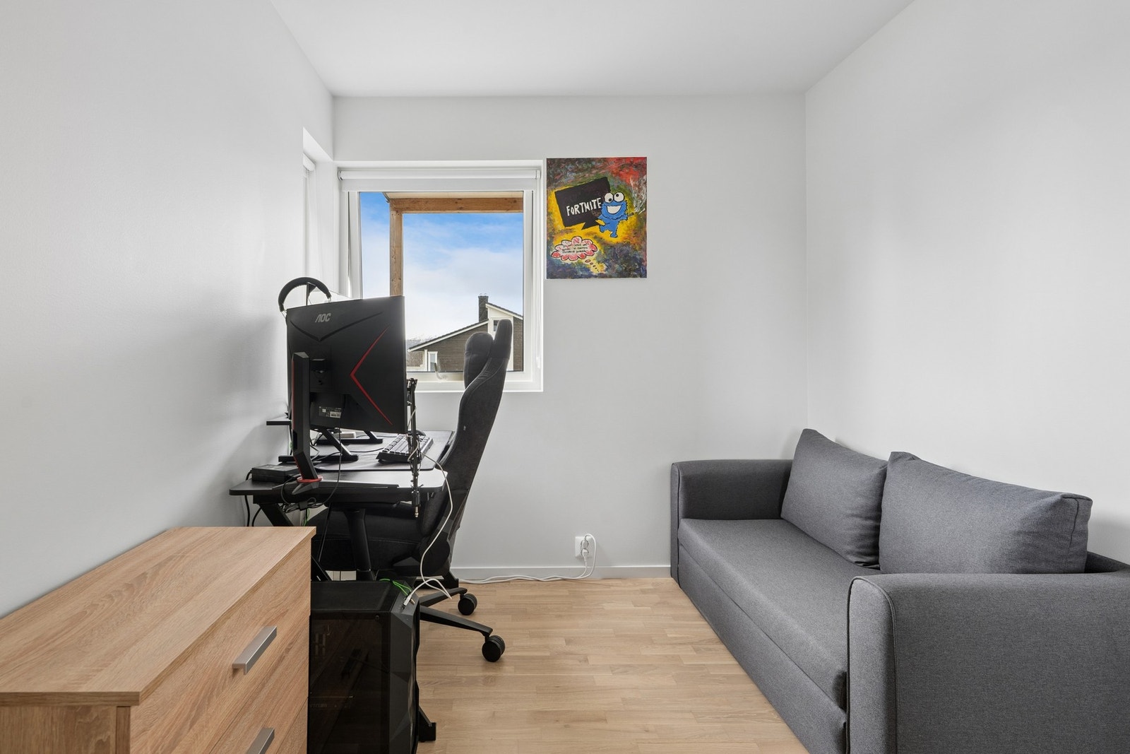 - Soverom 2 måler 9.7 m² - Galleribilde