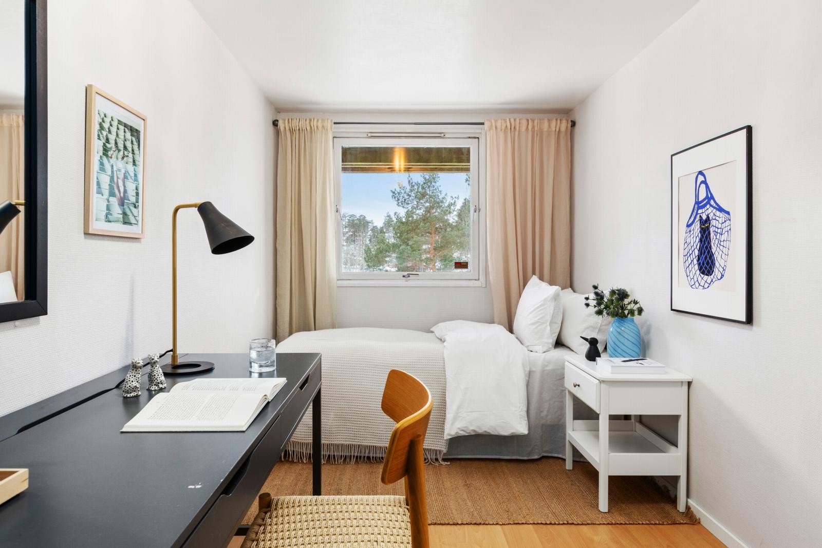 Det er ikke innsyn til noen av soverommene. Galleribilde