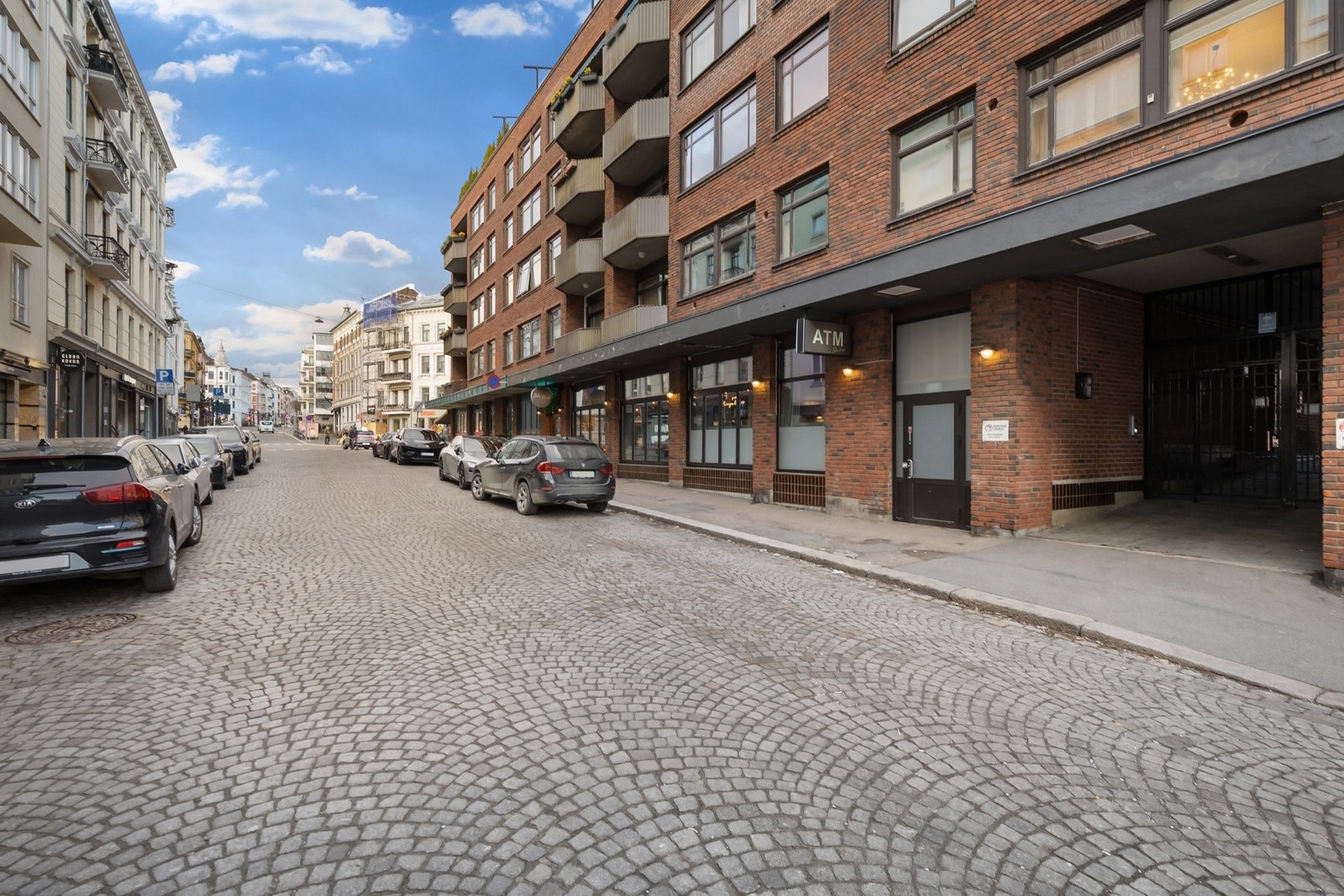 Eiendommen ligger sentralt og attraktivt til på Solli/Frogner, et av Oslos mest etterspurte og veletablerte boligområder. Galleribilde