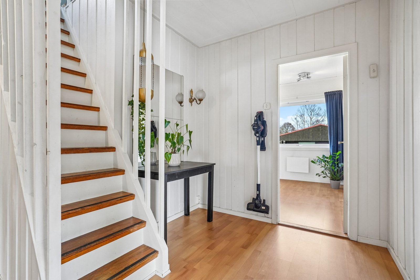 Husk å ordne med finansiering før visning. Galleribilde