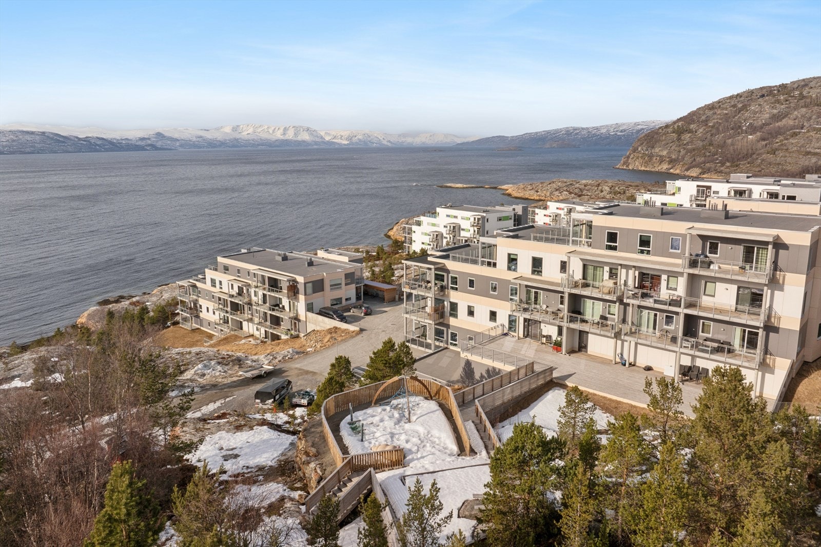 Tollevikbergan er et etablert og populært boligområde i Alta. Galleribilde