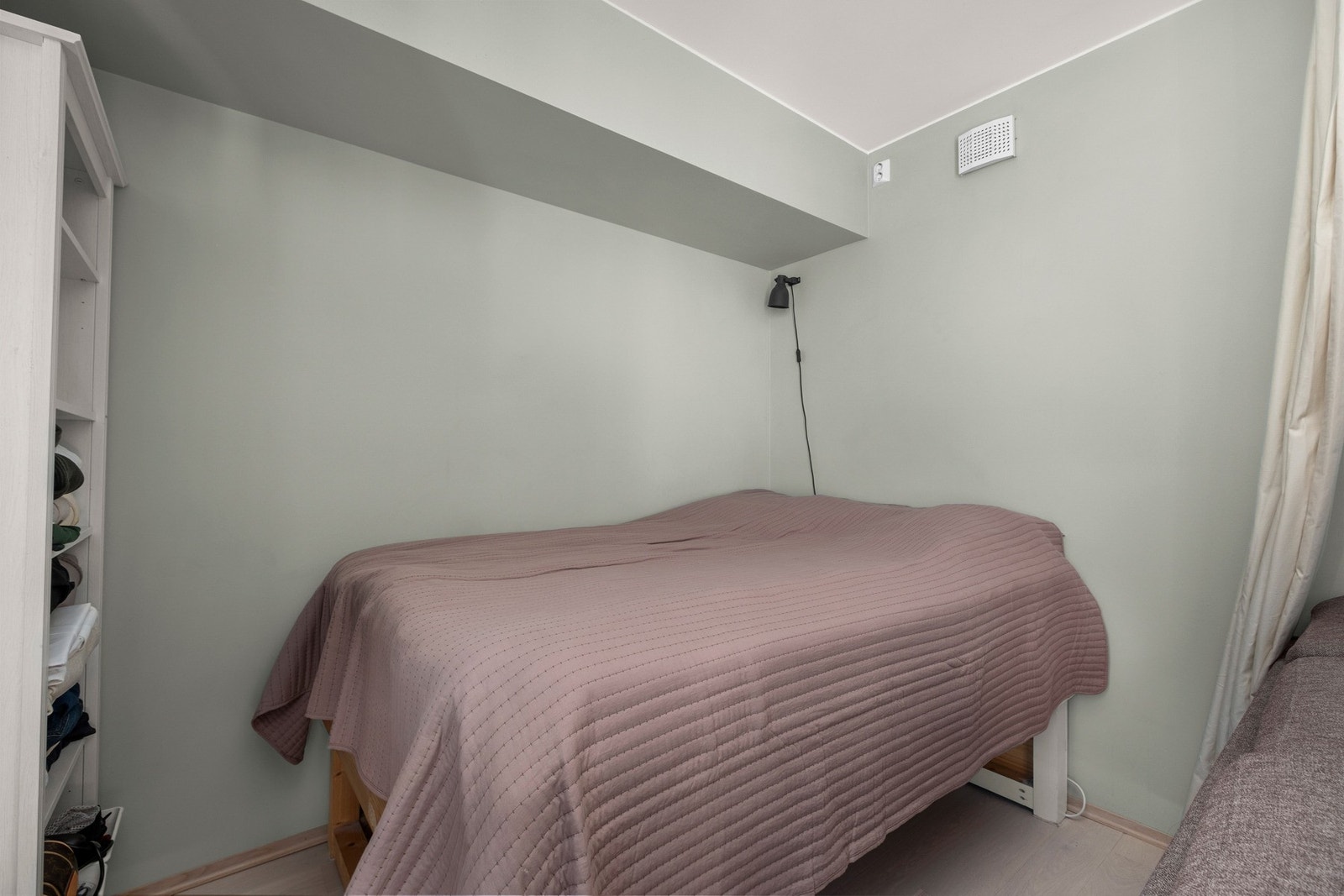 Leiligheten har balansert ventilasjon som sørger for et behagelig inneklima. Galleribilde