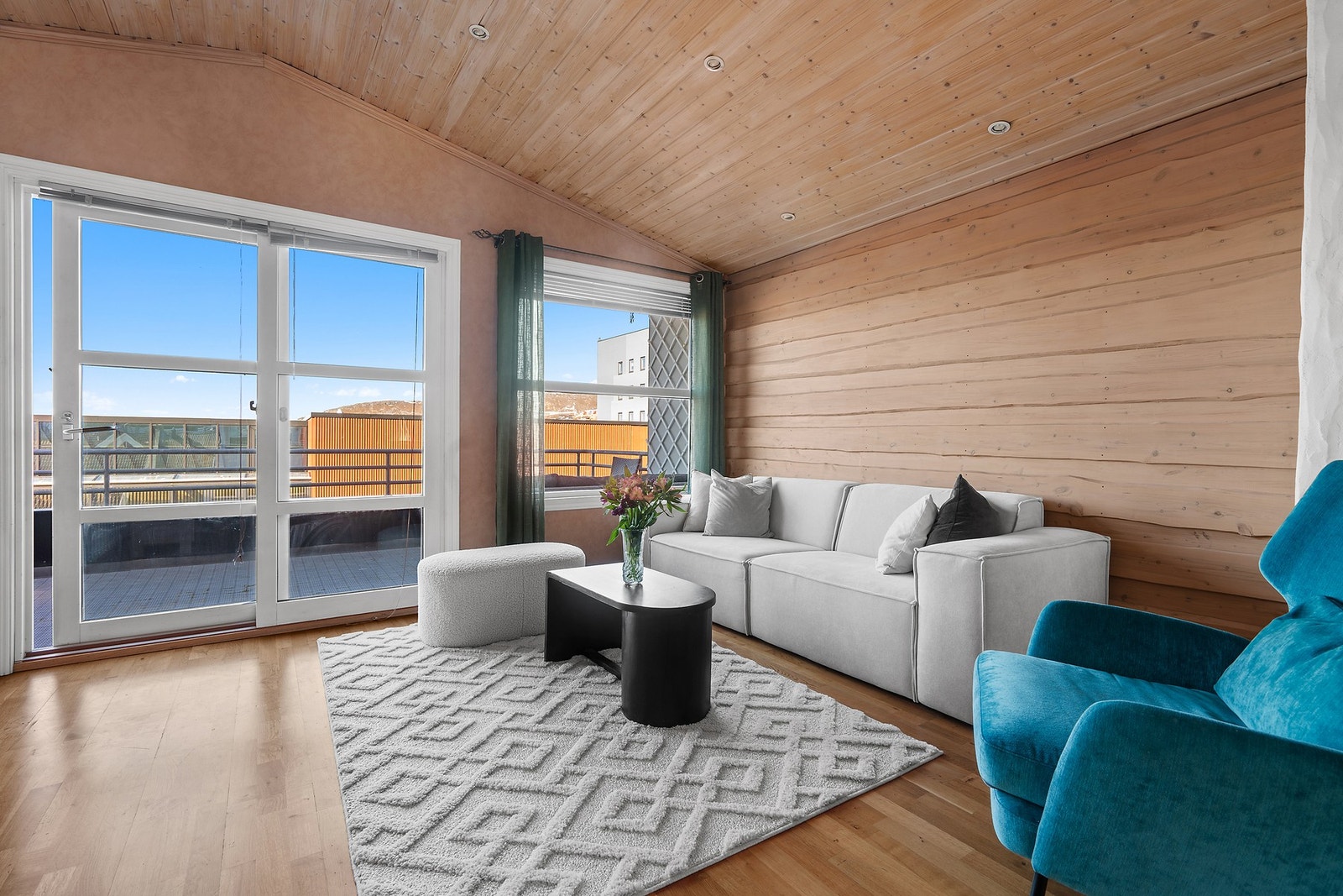 Loftstue med utsikt Galleribilde
