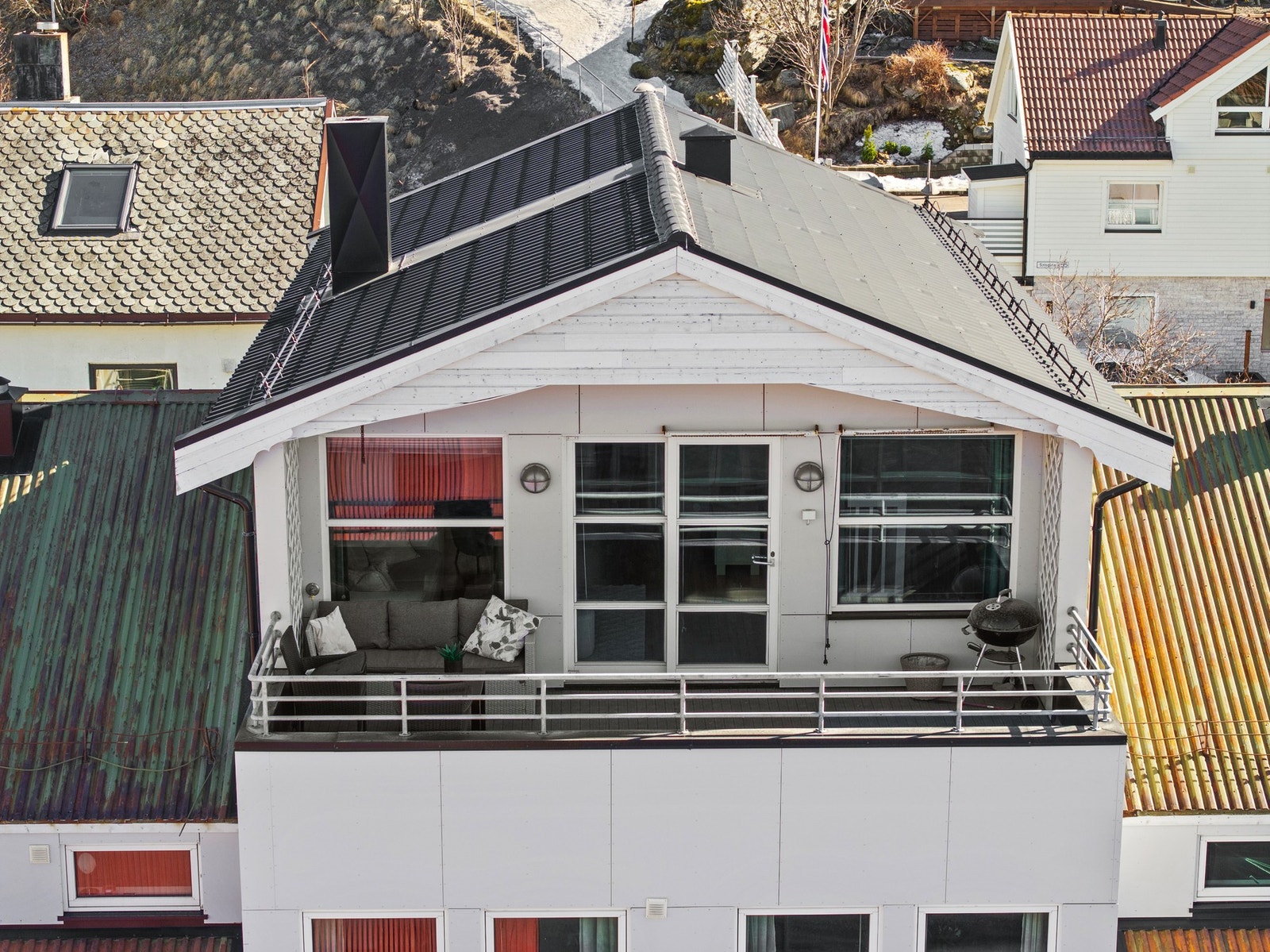 Balkong med utsit Galleribilde