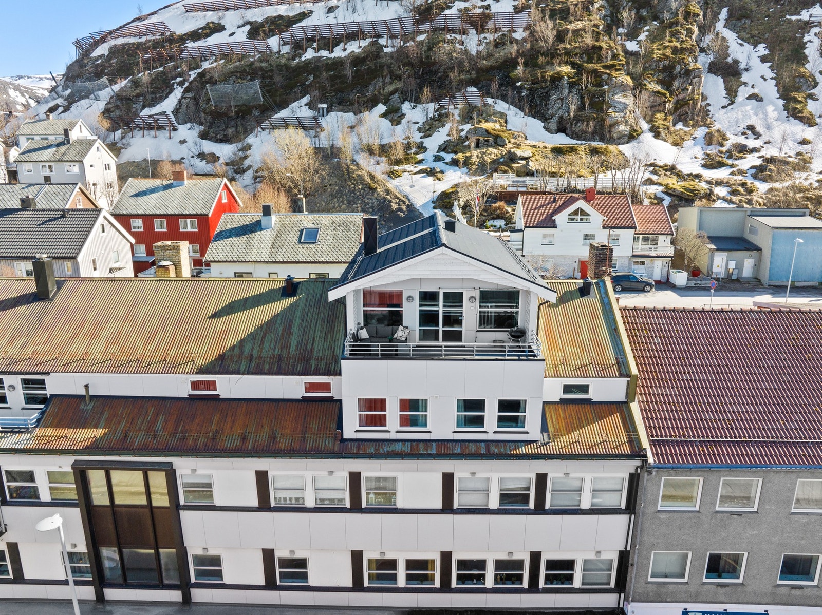 Fasade og balkong Galleribilde