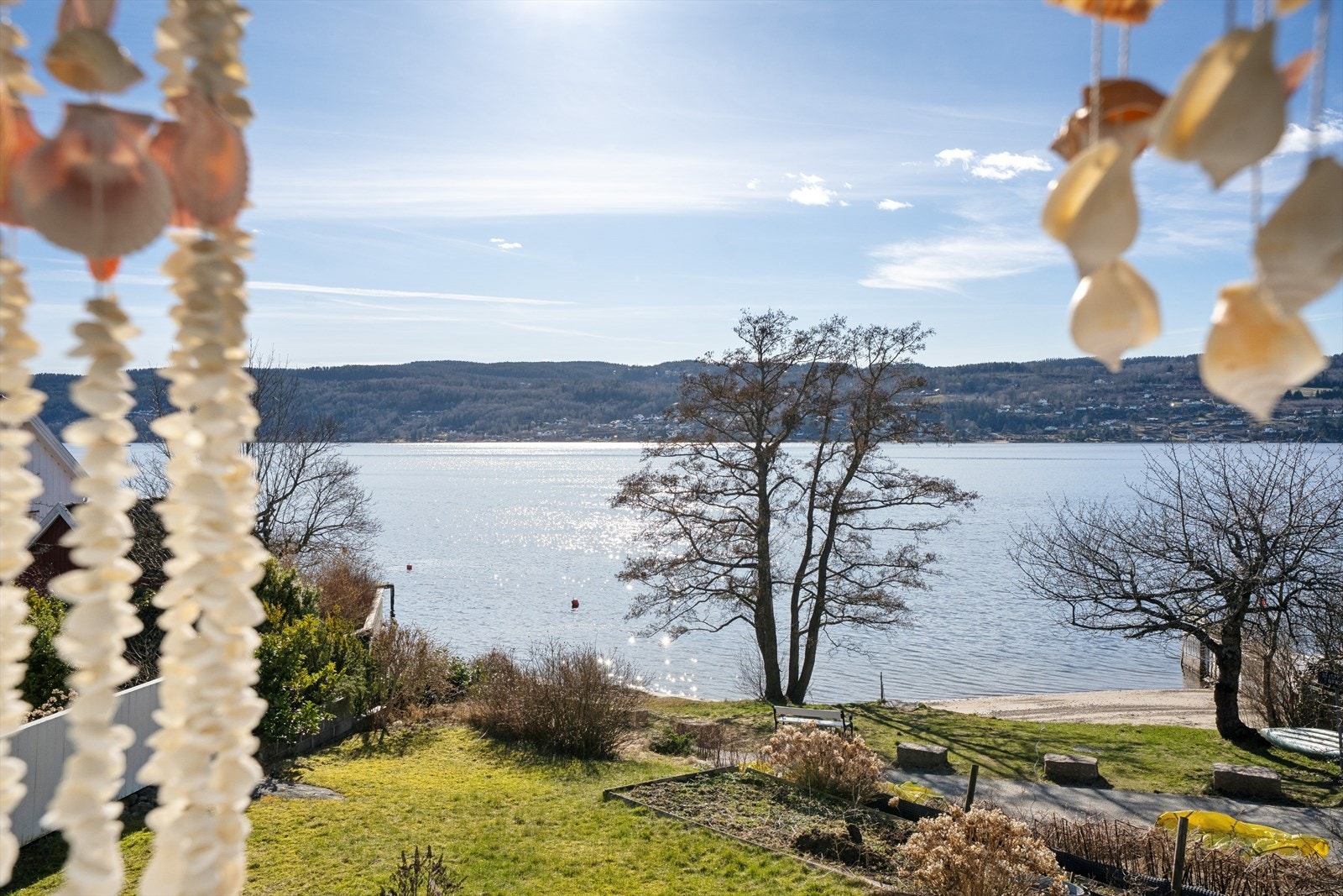Utsikten over Oslofjorden er en sentral kvalitet ved eiendommen. Galleribilde