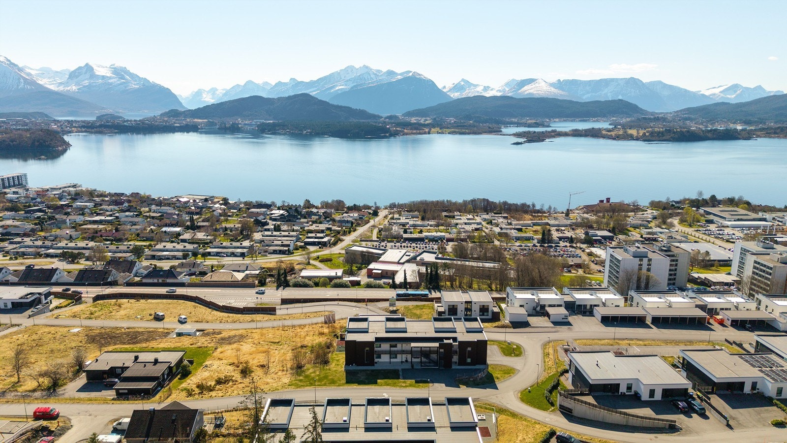 Området er veletablert med gangavstand til både Åse skole og flere barnehager Galleribilde
