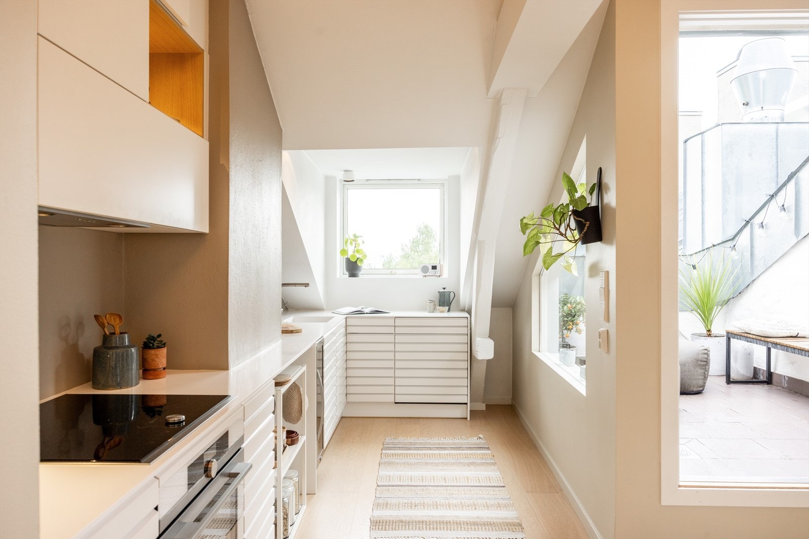 Moderne kjøkken fra JKE Design fra 2015. Galleribilde