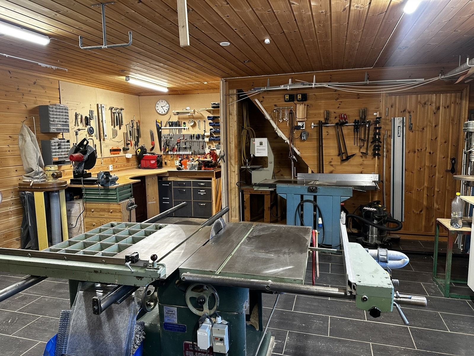 Verksted/garasje Galleribilde