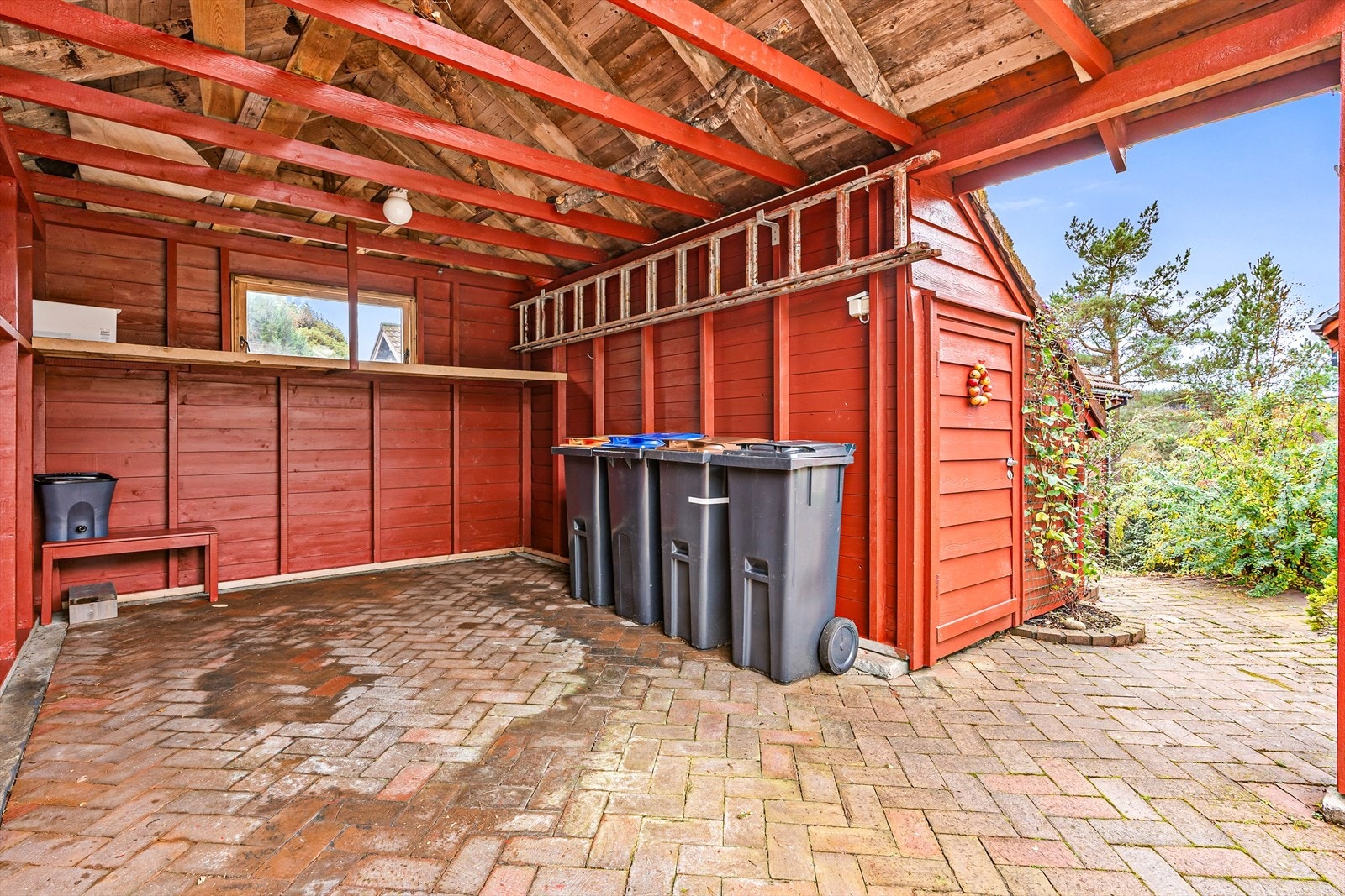 Utvendig bod v/carport Galleribilde
