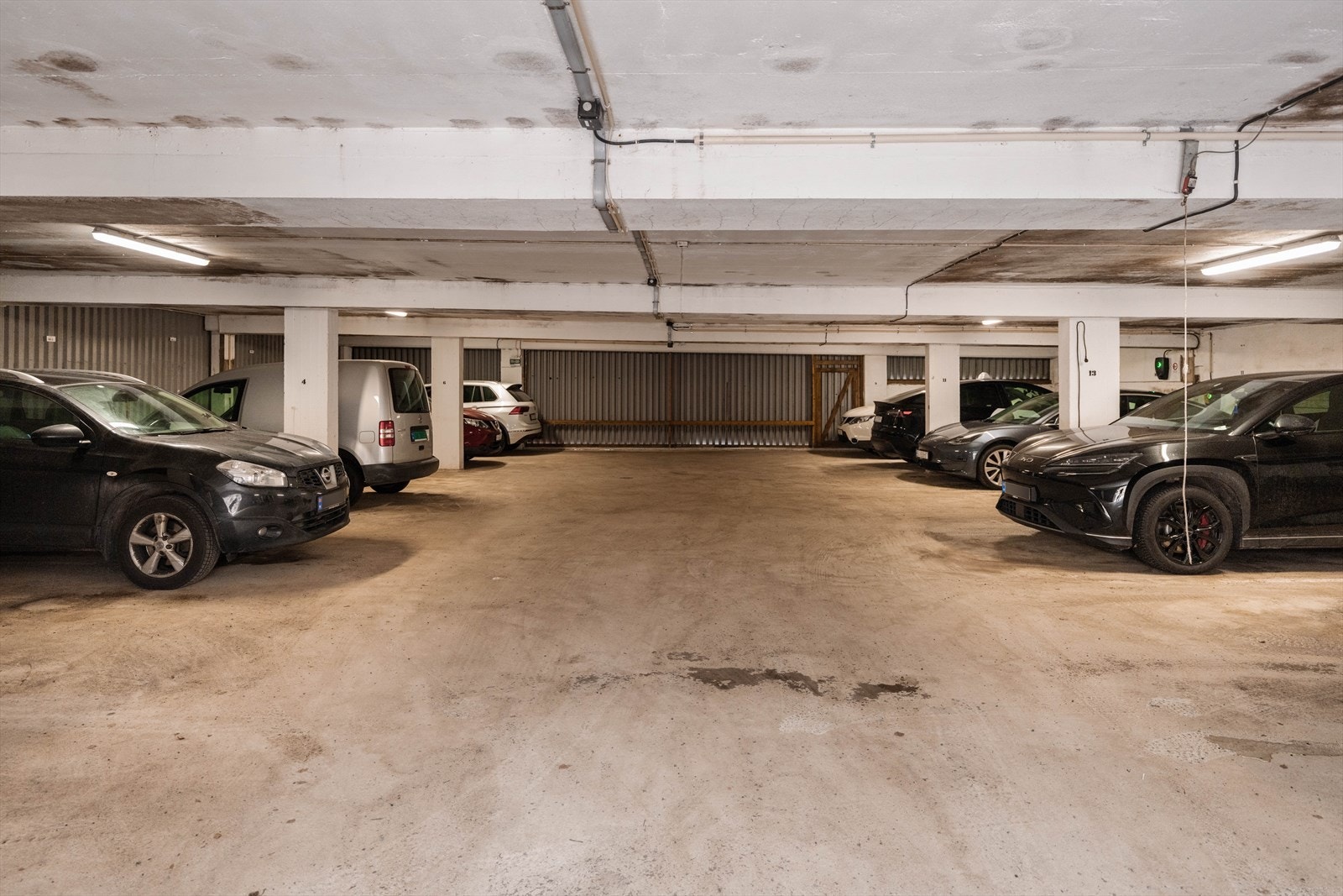 Parkering i felles garasjeanlegg. Galleribilde