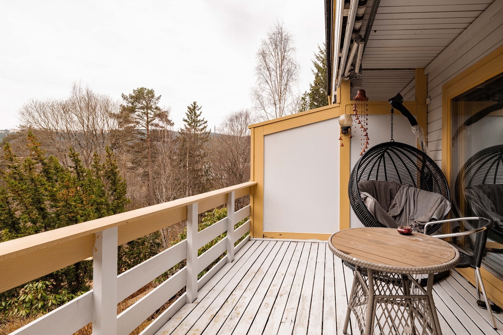 Verandaen er på ca. 11 m² og har god plass til utemøbler. Galleribilde
