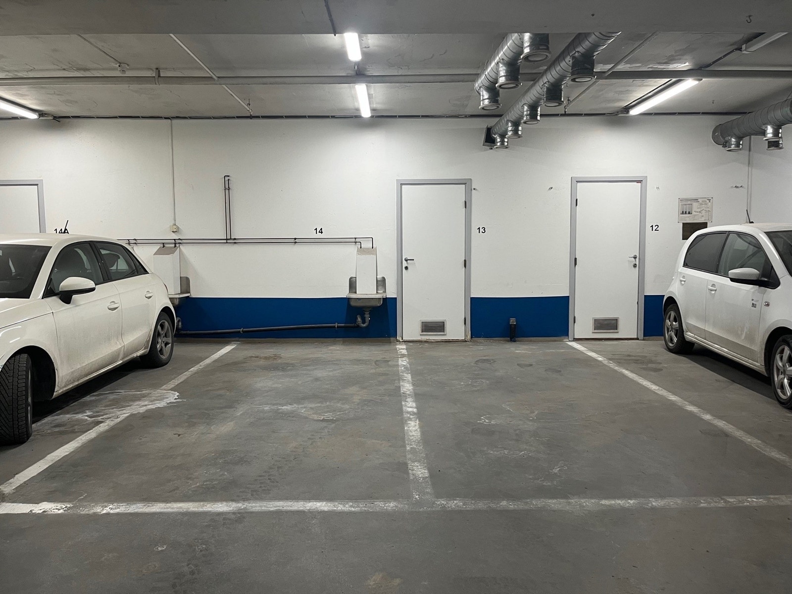 Plass 13 og 14 på bilde. Galleribilde