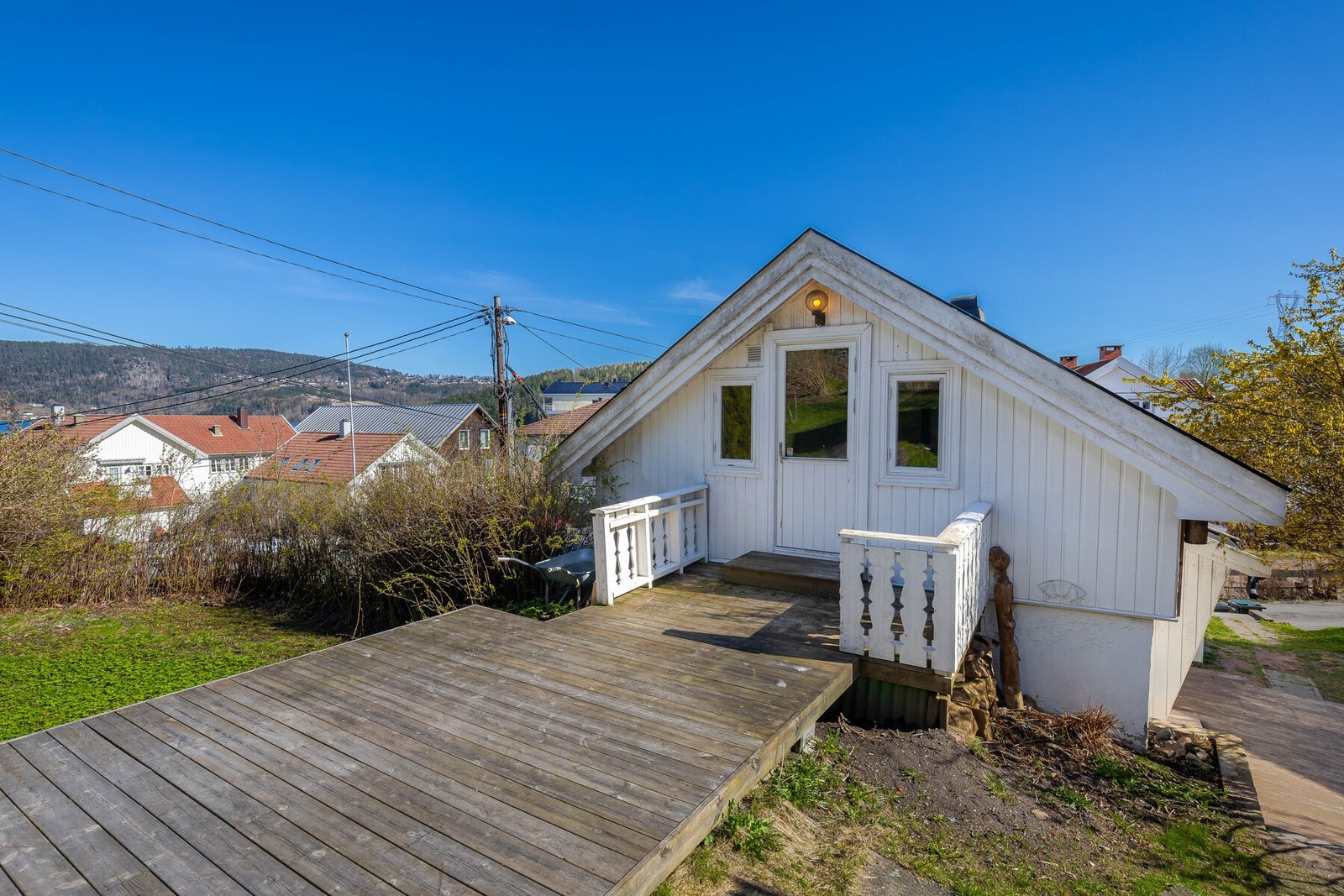 Hyggelig terrasse / hage. Galleribilde
