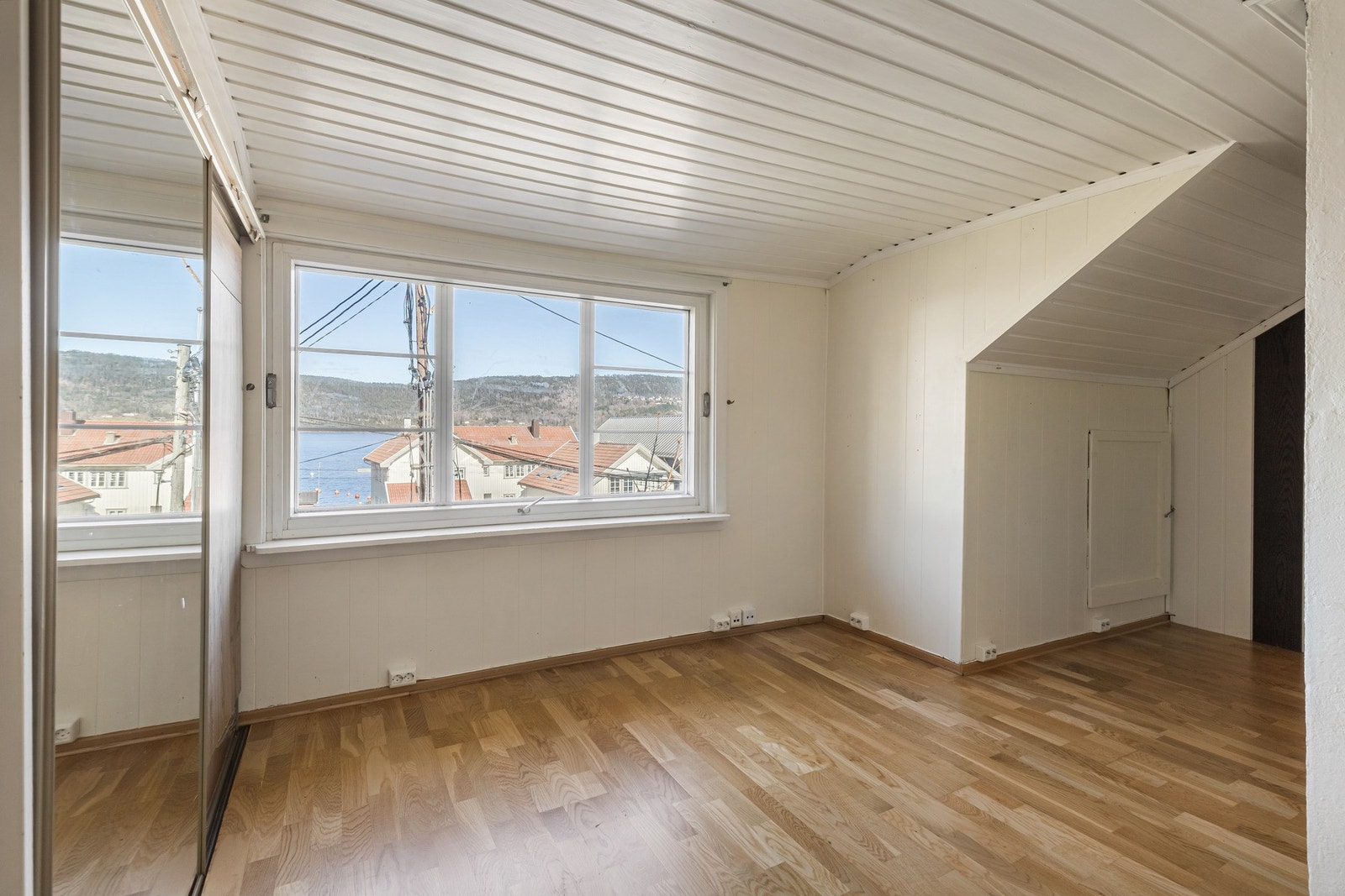 Her er det plass til mindre sofa eller annet ønsket møblement. Galleribilde