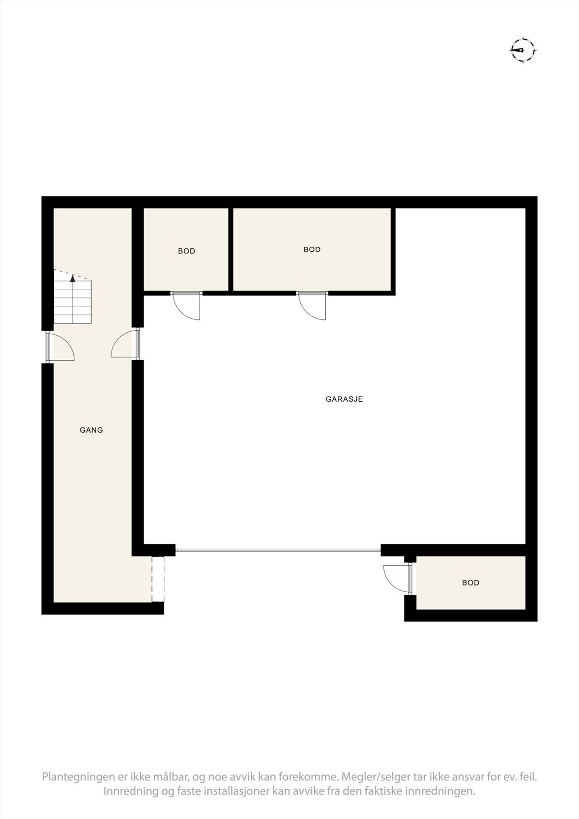u.etg. Garasje med sportsboder/ teknisk rom og felles, overbygget adkomstgang med trapp til inngangspartiet. Galleribilde