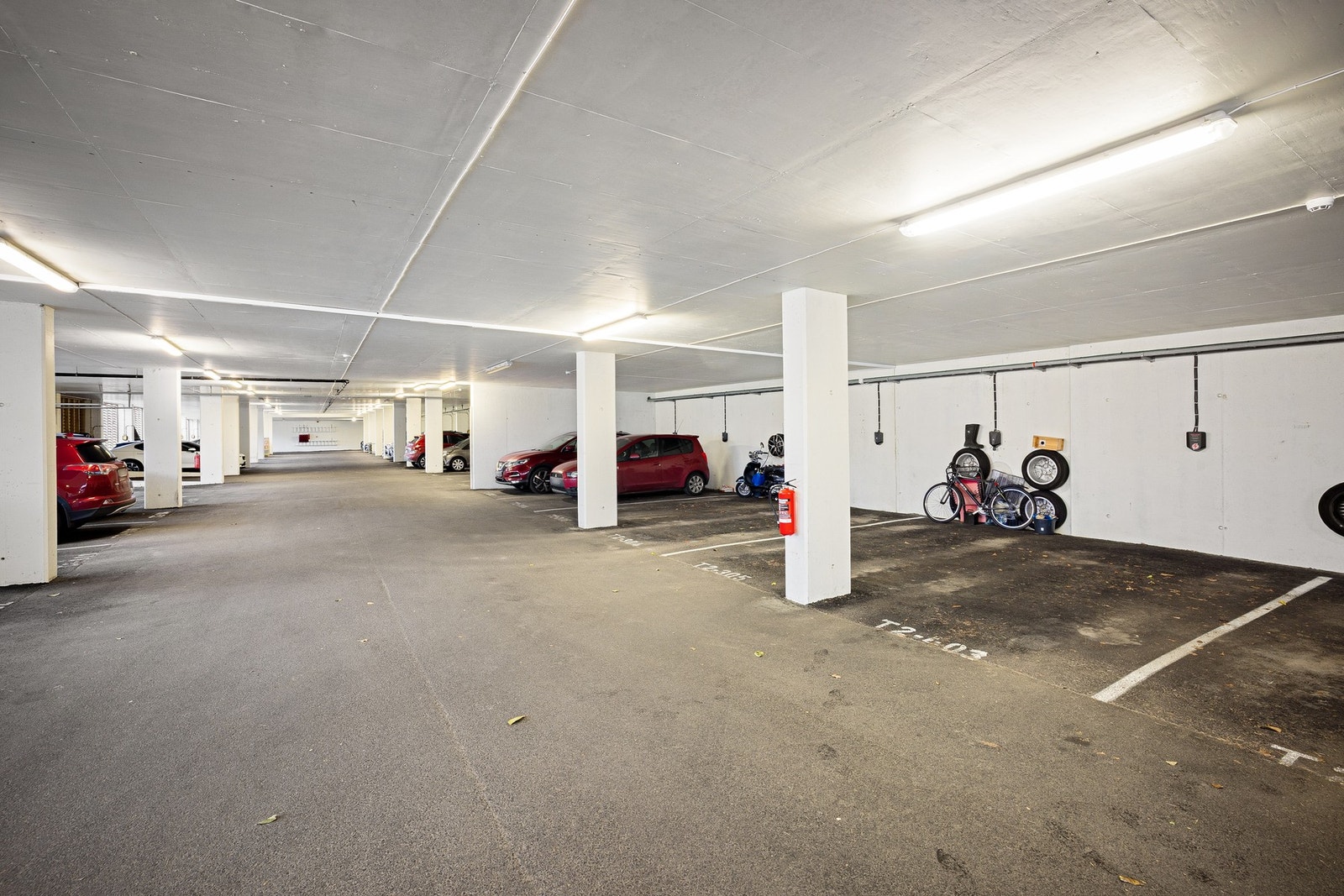 Parkering i felles garasjeanlegg Galleribilde