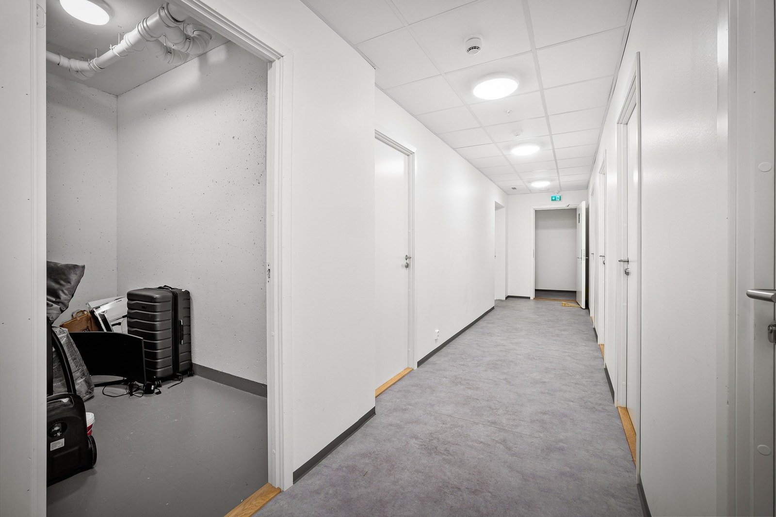 I tillegg til bod i leiligheten, har man også ekstern bod i første etasje på 5 kvm. Galleribilde