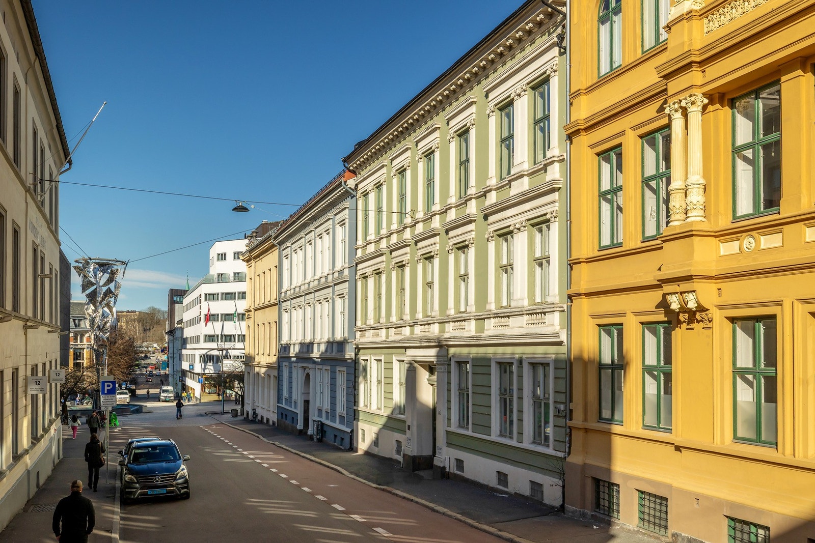 Leiligheten ligger i et meget sentralt og populært boligområde rett ved St. Olavs plass. Galleribilde