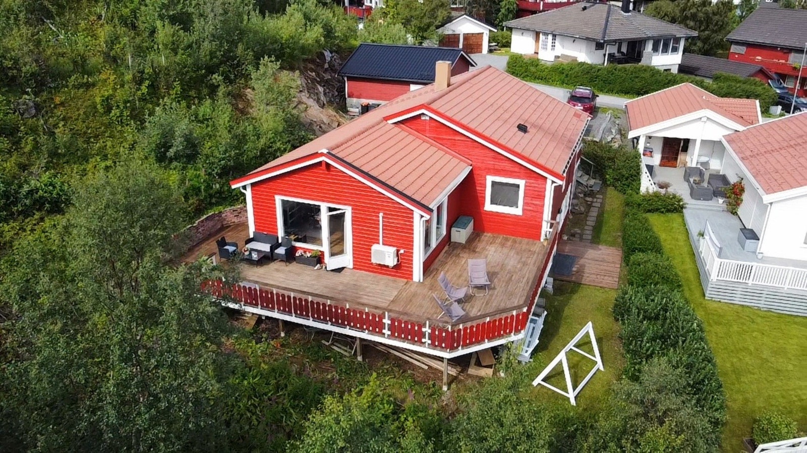 Endetomt som grenser mot friområde Galleribilde