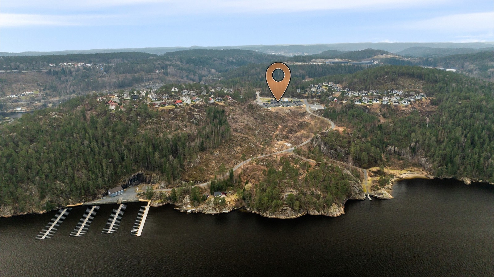 Perfekt beliggenhet for deg som liker sjø og strand. Galleribilde