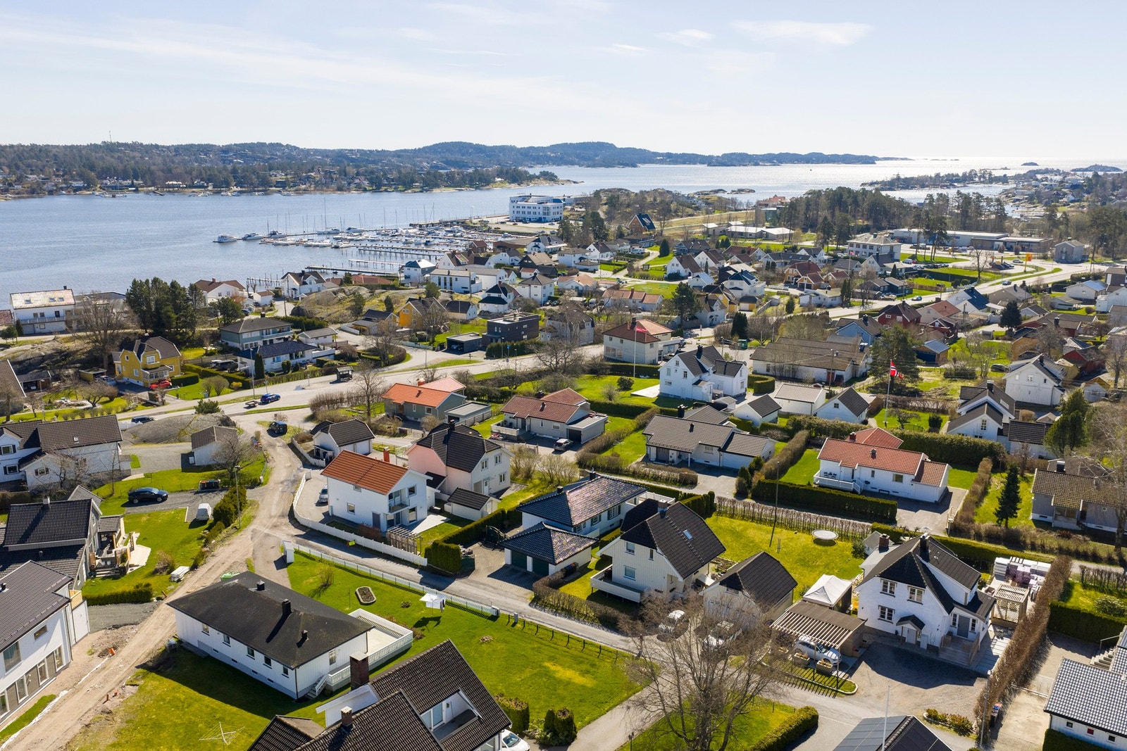 Nær sjø, badeplasser og flotte turområder Galleribilde