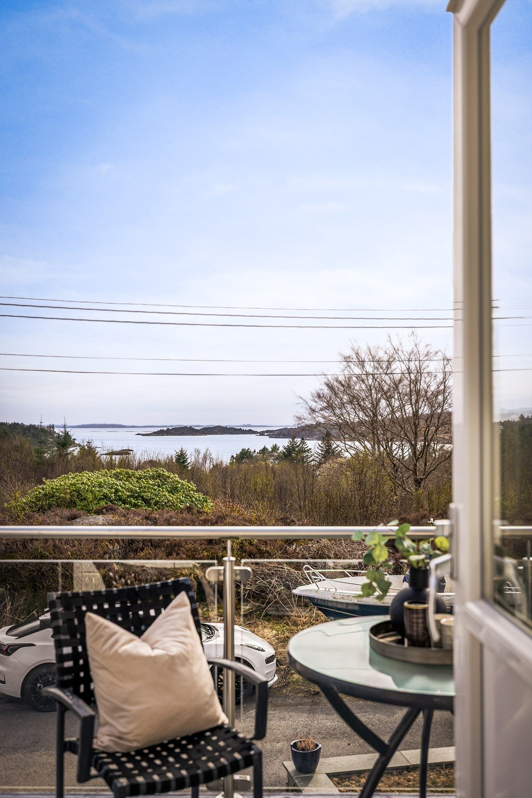 Fra soverommet kommer du til terrassen mot sørøst på ca. 34 m². Galleribilde