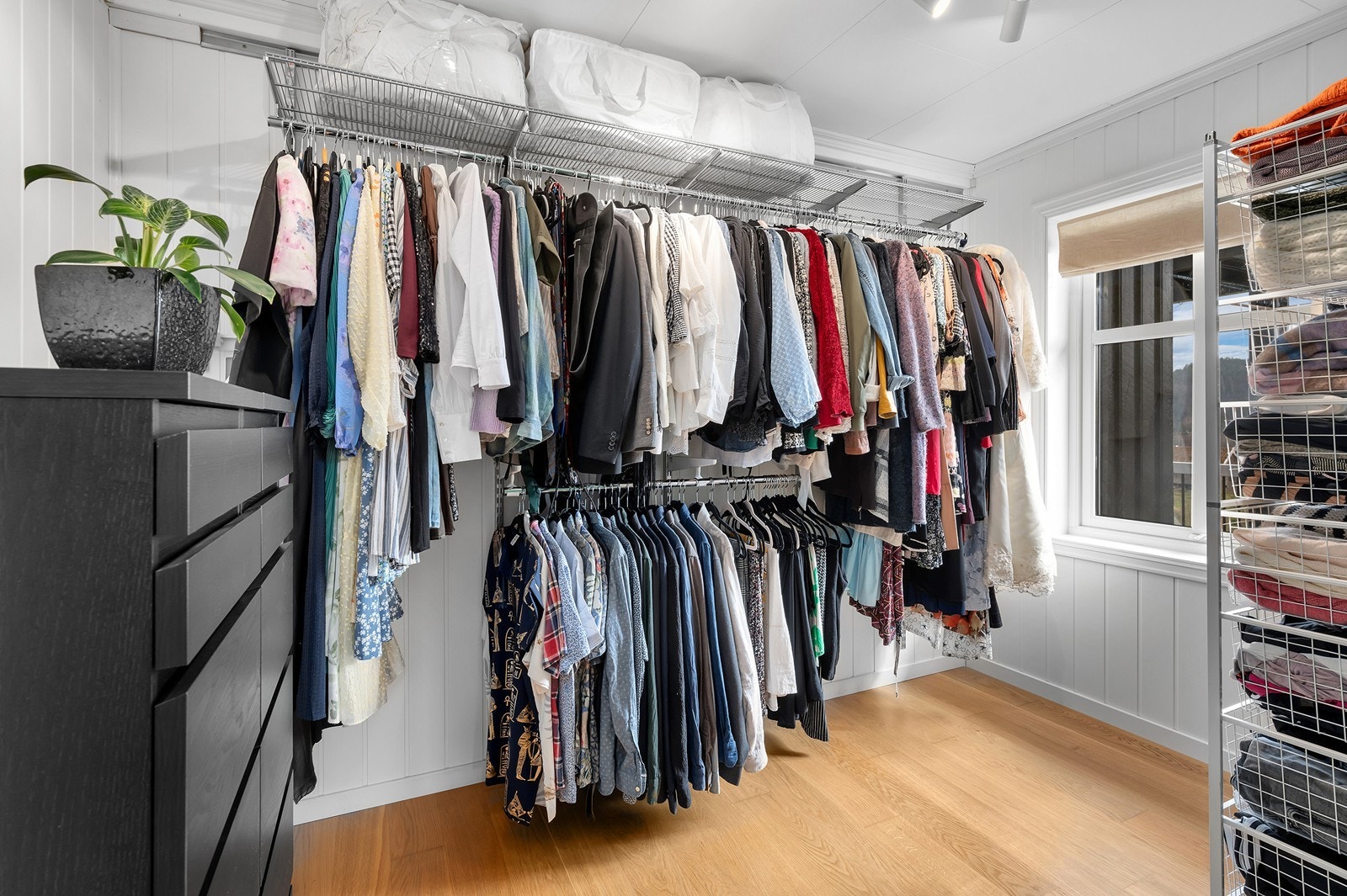 Garderobe Galleribilde